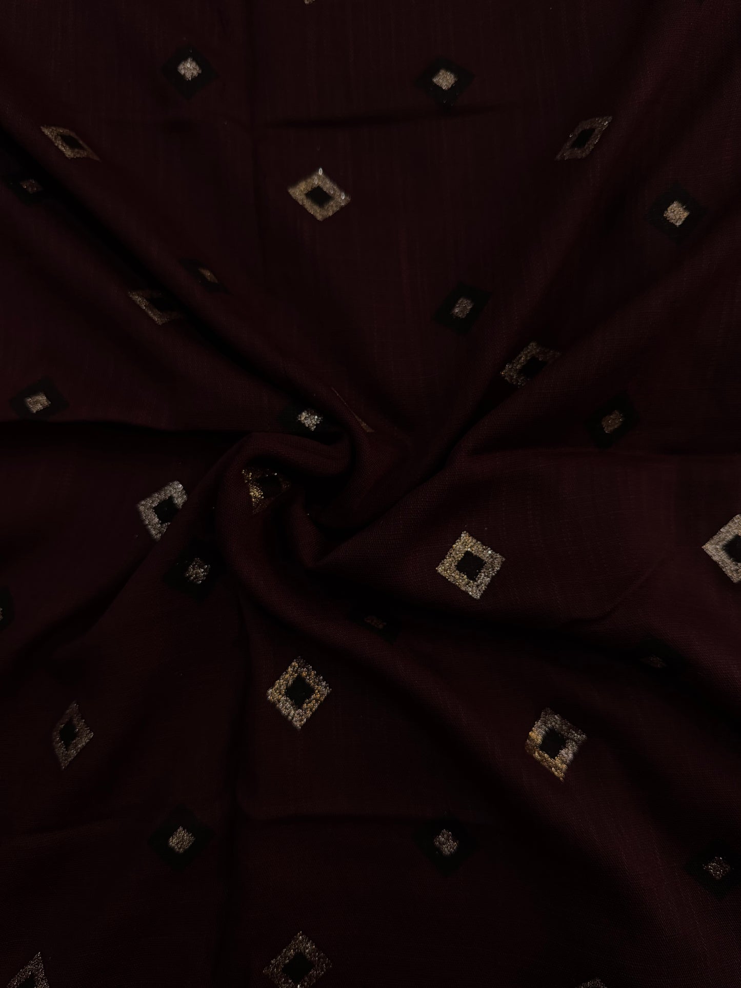 Almas Hijab-Maroon