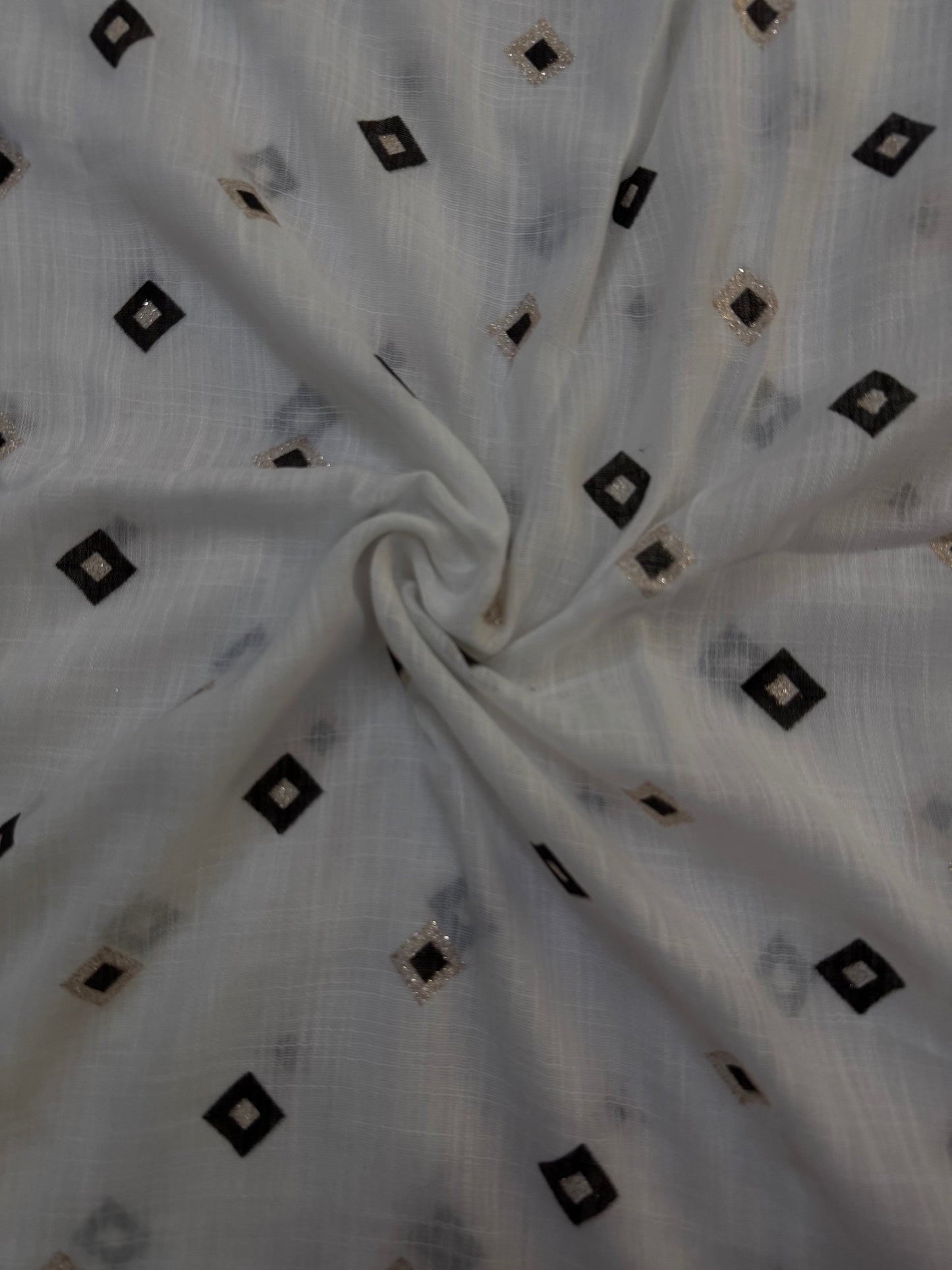 Almas Hijab-White
